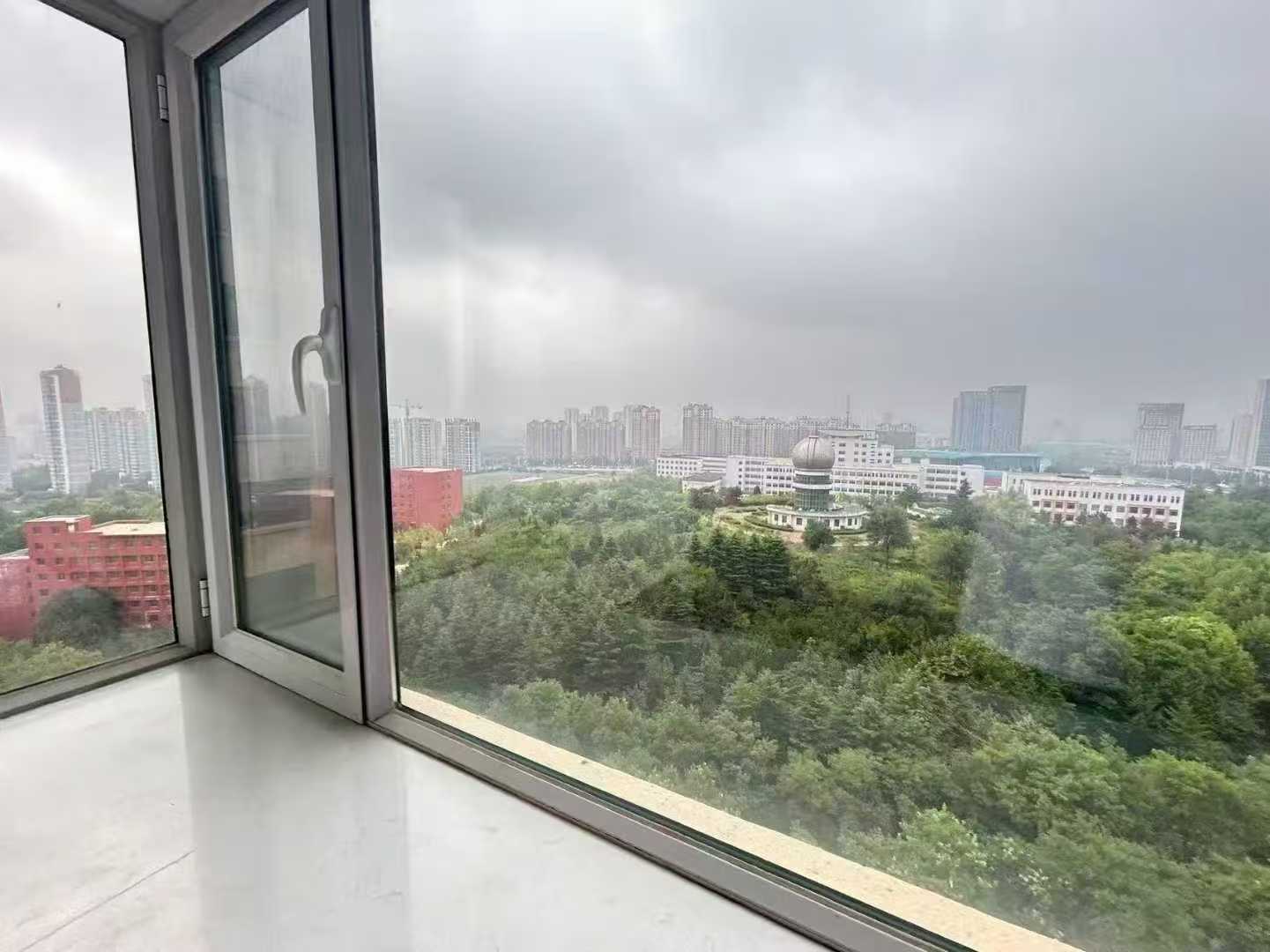 【出租】山偉學(xué)府兩室嘎嘎新家具家電齊全1000/