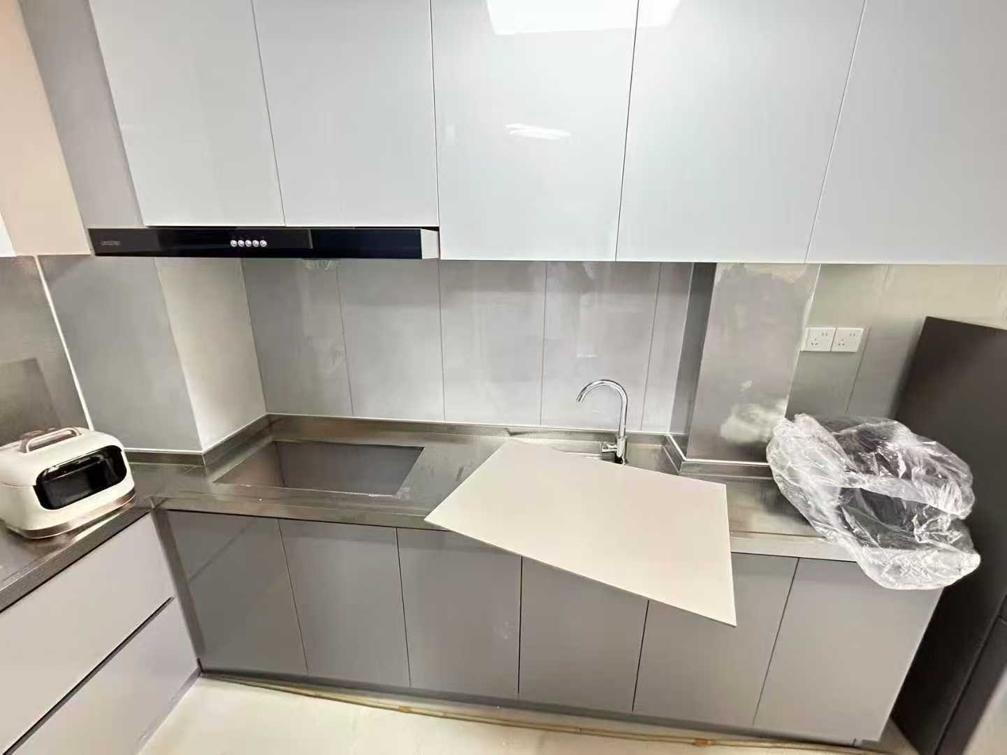 【出租】山偉學(xué)府兩室精裝修嘎嘎新家具家電齊全還能短租1000
