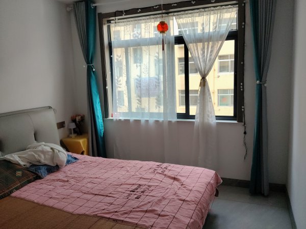 昌山路，家具家電齊全，新裝修