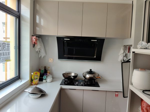 昌山路，家具家電齊全，新裝修