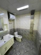 大潤發(fā)身后一樓帶院95平3室兩廳精裝小住25萬