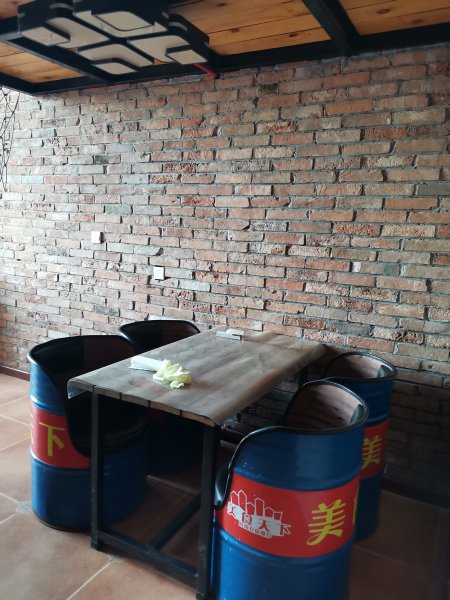 溫州商廈復(fù)式的公寓出租，家具家電齊全