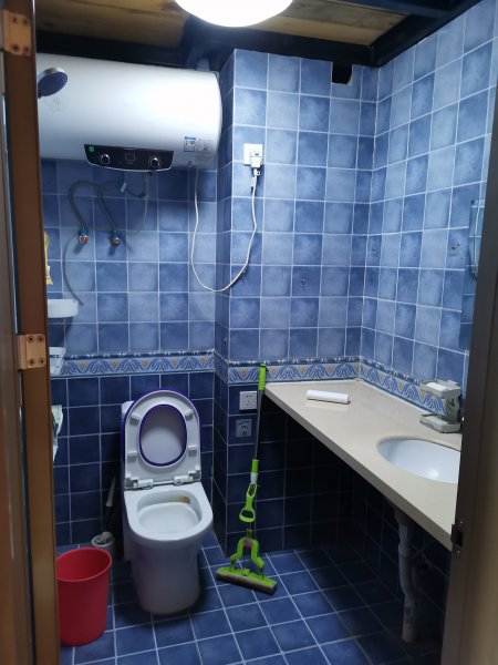 溫州商廈復式的公寓出租，家具家電齊全