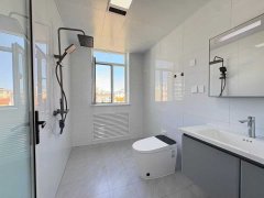 職工街單價(jià)2800元123平三室35.8萬(wàn)