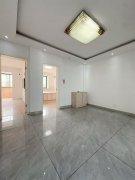 弘盛現(xiàn)代城電梯精裝三室125.22平 29.8萬