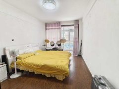 峰臺(tái)小區(qū)一樓140平三室兩衛(wèi)54.8萬(wàn)