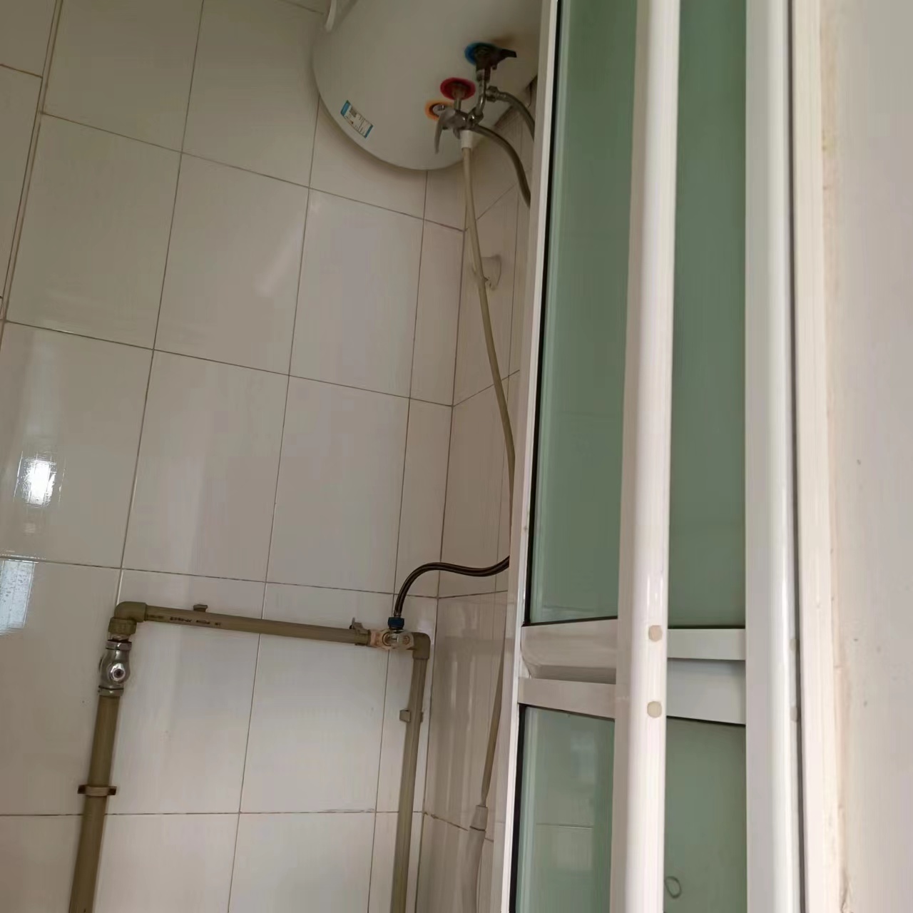 出租：文登開發(fā)區(qū)玫瑰公寓一樓（年租金5500元）