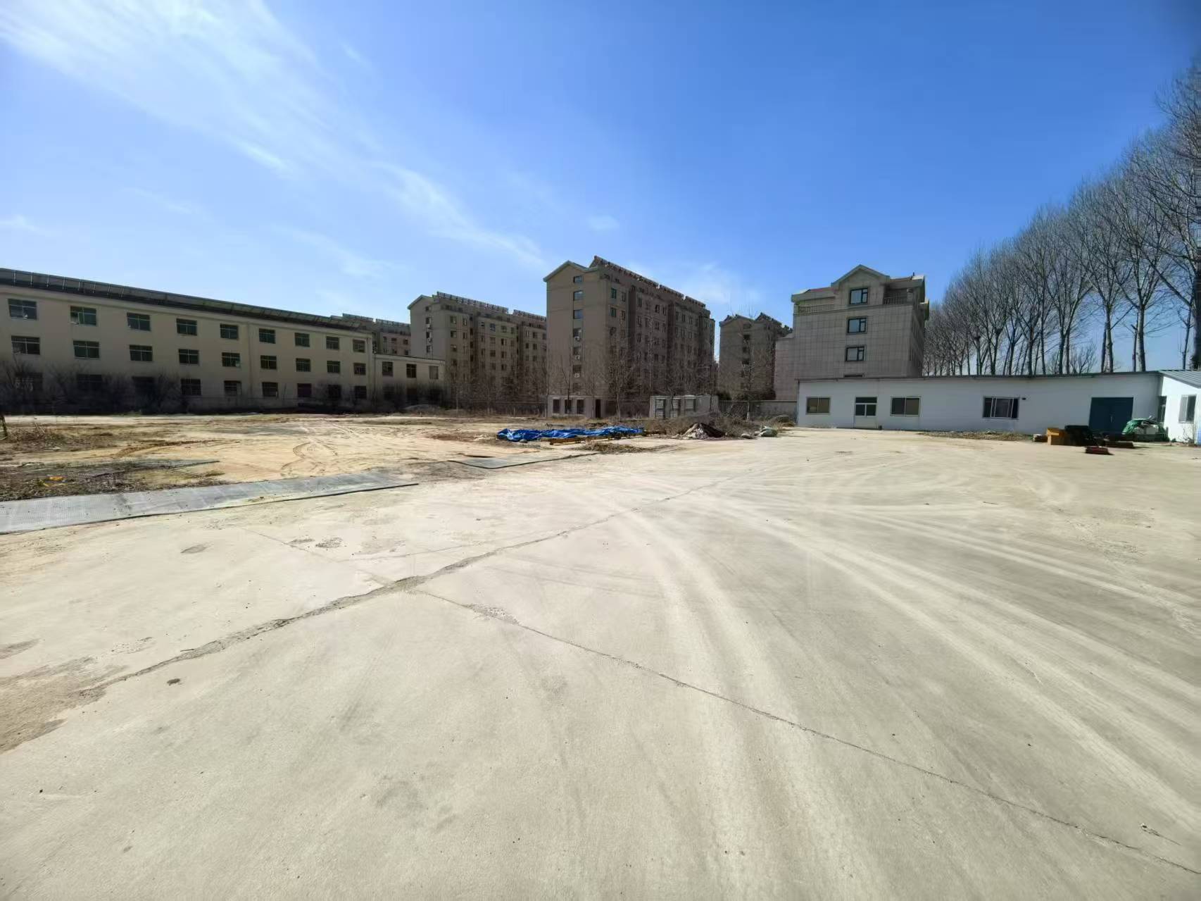 文登開發(fā)區(qū)廣州路東首路北二層樓及倉(cāng)庫(kù)出租