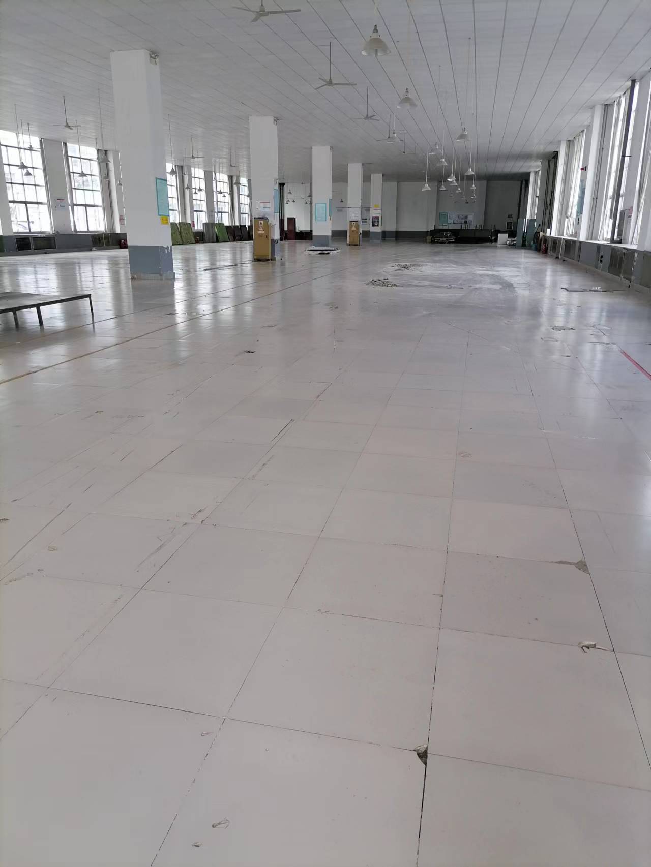 出租萬得產(chǎn)業(yè)園廠房、辦公室