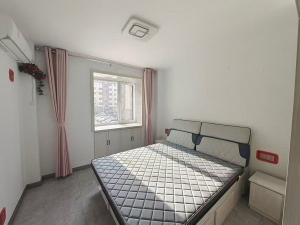 婚房小住河景東城電梯洋房二樓132平三室兩衛(wèi)79.8萬 婚房小住河景東城電梯洋房二樓132平三室兩衛(wèi)79.8萬