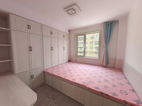 婚房小住河景東城電梯洋房二樓132平三室兩衛(wèi)79.8萬 婚房小住河景東城電梯洋房二樓132平三室兩衛(wèi)79.8萬