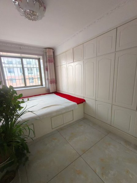 峰南四樓89.5平兩室拎包入住37.8萬(wàn) 峰南四樓89.5平兩室拎包入住37.8萬(wàn)