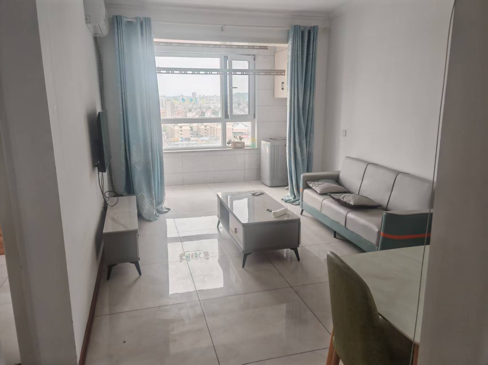 文山書香園70平房屋出租，帶草房，電梯房，家電家具齊全