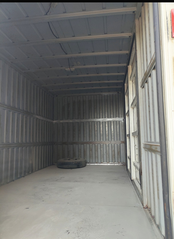 近2020年江鈴四米二寬體廂貨