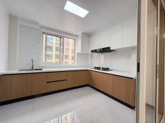 福尚城南錚新的框架樓三樓97.14平37萬