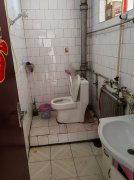 龍山路南路雙實驗書包住人四樓拎包入住66.28平6.8萬