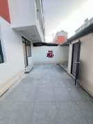 市中心的一樓帶院鐵鍋燉大鵝74.01平29.8萬(wàn)