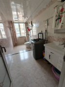 城北街澆筑樓146.5平三室兩衛(wèi)房主精裝34.8萬(wàn)