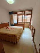 @24.8萬，大潤發(fā)附近，澆筑1樓，3室!