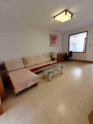 @24.8萬，大潤發(fā)附近，澆筑1樓，3室!