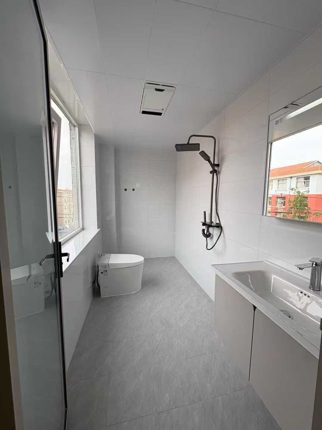 燕南街三樓三室精裝102平30萬 燕南街三樓三室精裝102平30萬