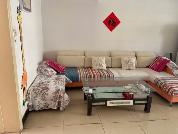 幾克臺(tái)一樓加車庫(kù)售