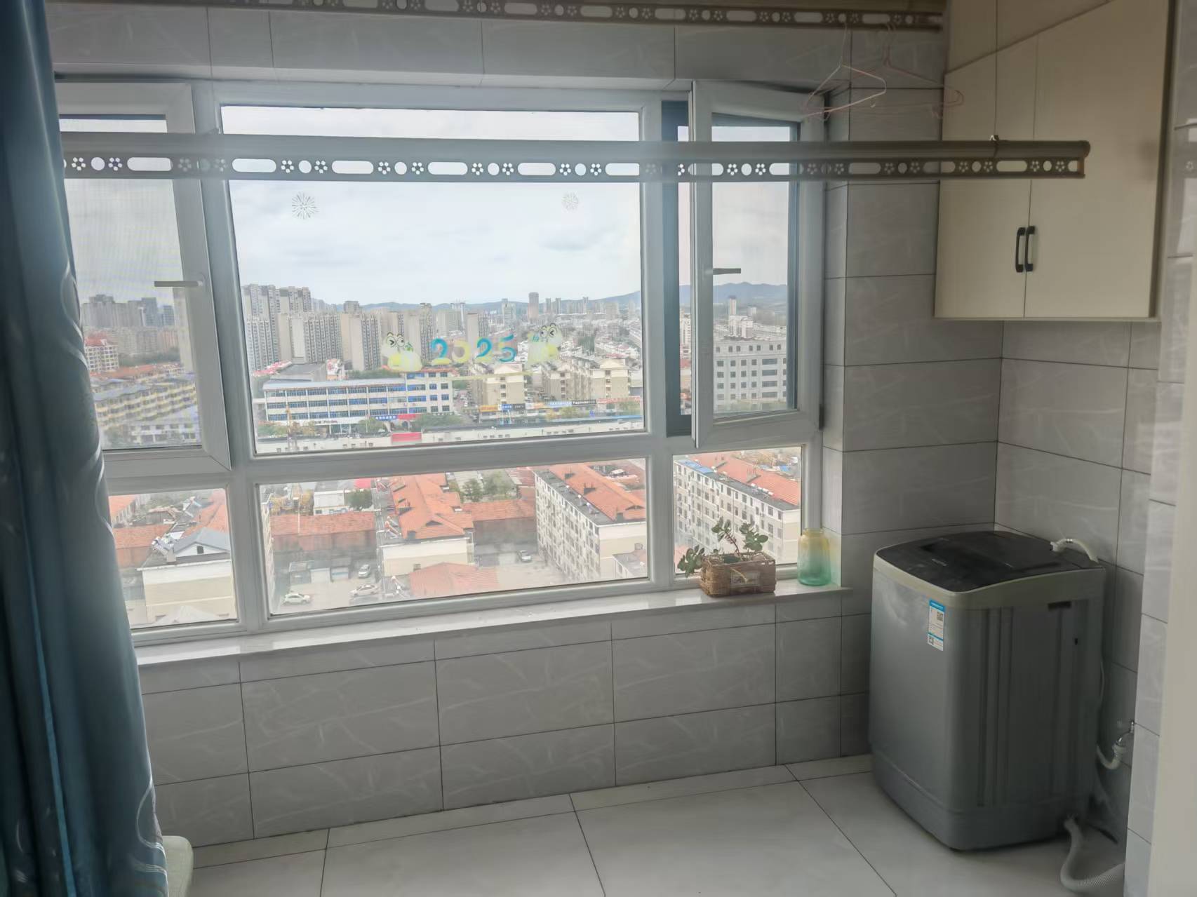 文山書(shū)香園70平房屋出租，帶草房，電梯房，家電家具齊全