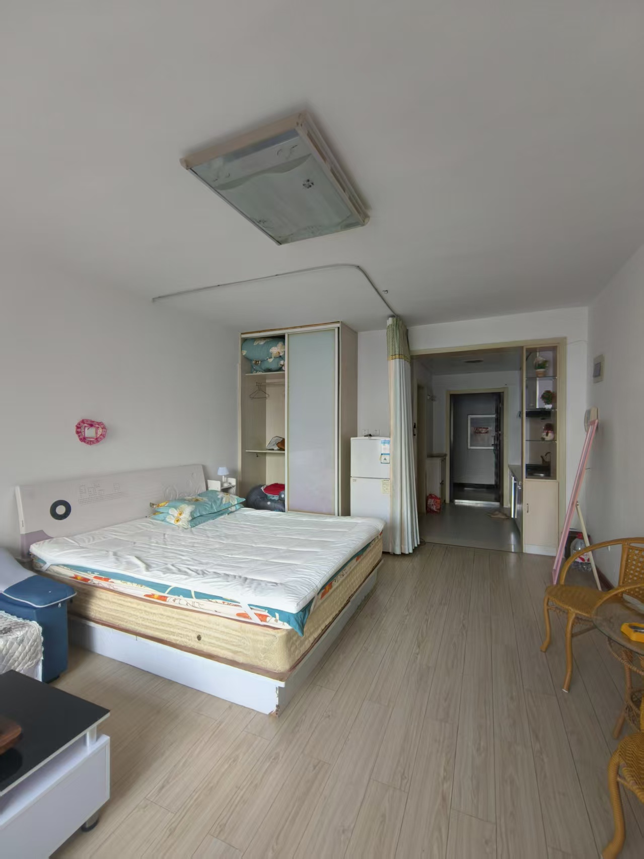 【出租】銀河世家公寓9樓，家電齊全，月/1000年租起