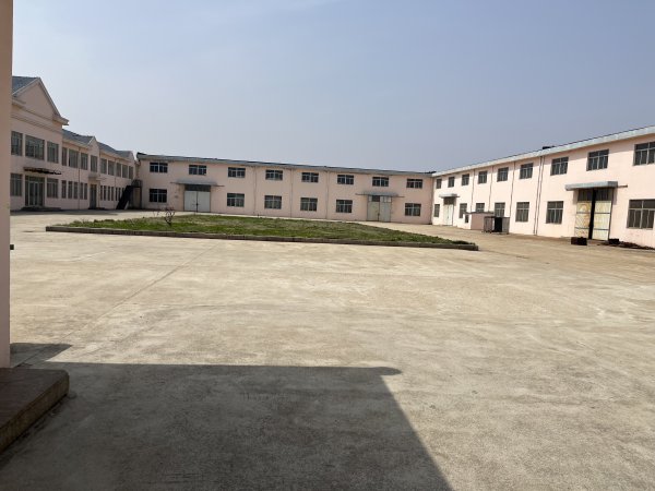 文登火車站南環(huán)山工業(yè)園廠房出租