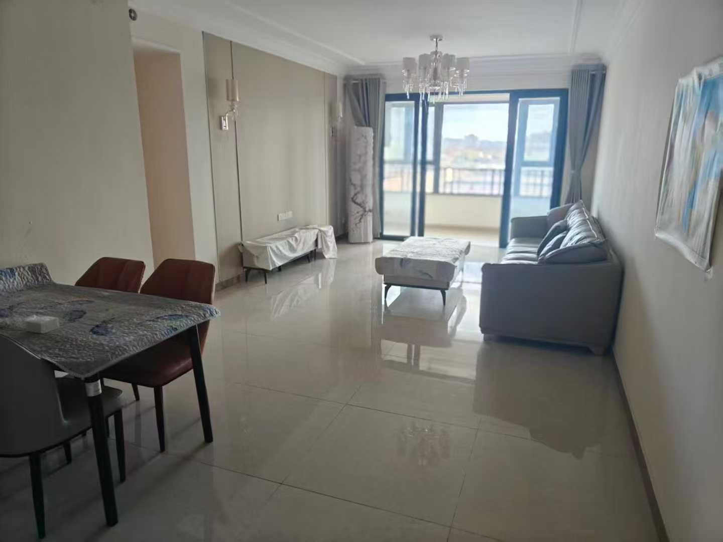 @1200/月，恒大翡翠華庭，140平