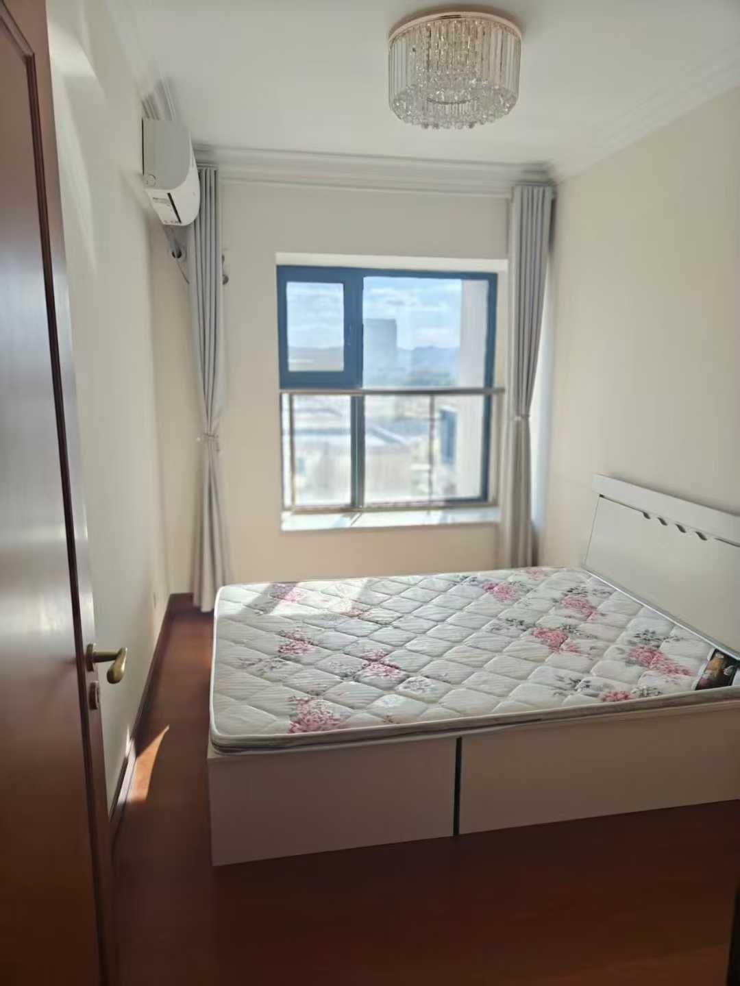 @1200/月，恒大翡翠華庭，140平