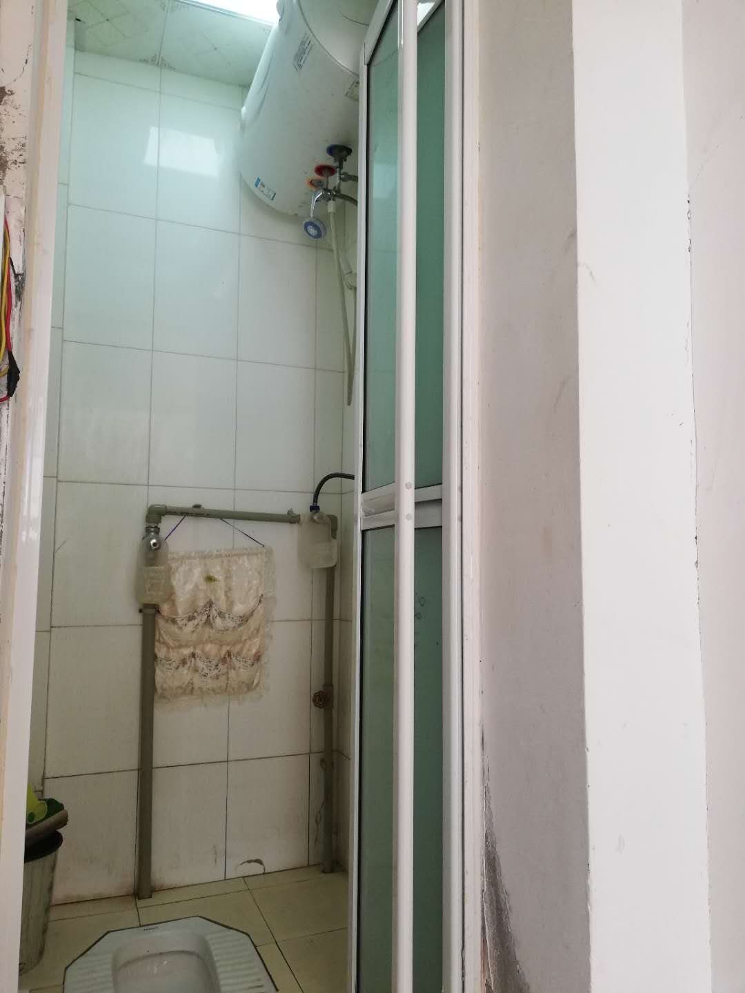 出租：文登開發(fā)區(qū)玫瑰公寓一樓（年租金5500元）