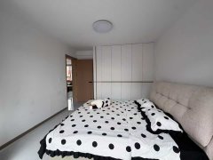 燕南街三樓三室精裝102平30萬