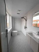 燕南街三樓三室精裝102平30萬