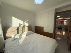 燕南東街一樓南向三室123平35.8萬