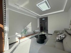 珠海路小區(qū)2004年竣工三樓87平兩室25萬