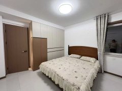 御臨華府帶超大的平臺134平?100平精裝修三室兩衛(wèi)69.8