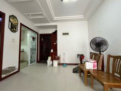 天潤城電梯房7樓95平精裝兩室36.8萬