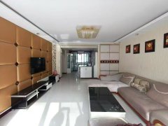 天潤(rùn)城5樓110.75平南向客廳精裝修家具家電全31.8萬(wàn)