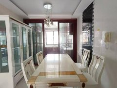 天潤(rùn)城5樓110.75平南向客廳精裝修家具家電全31.8萬(wàn)